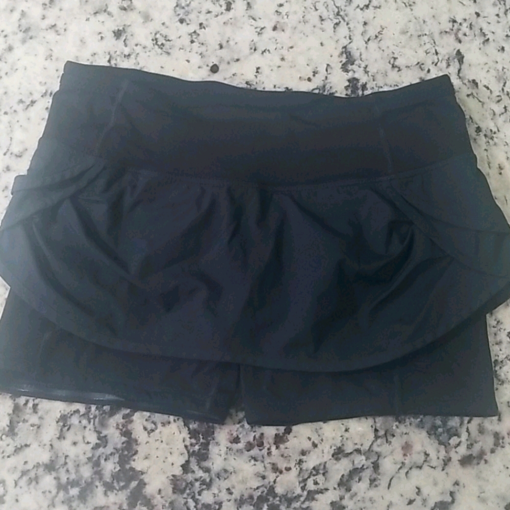 Lululemon Athletica Run Speed Squad Skirt